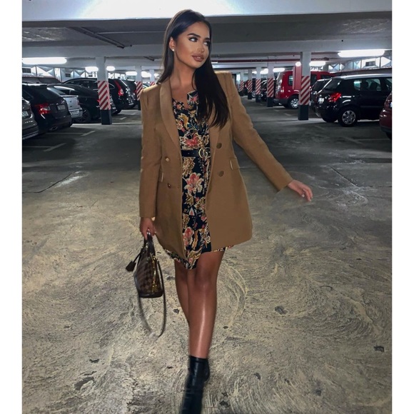 BLOGGERS FAV ZARA NWT LONG BLAZER - Picture 5 of 16